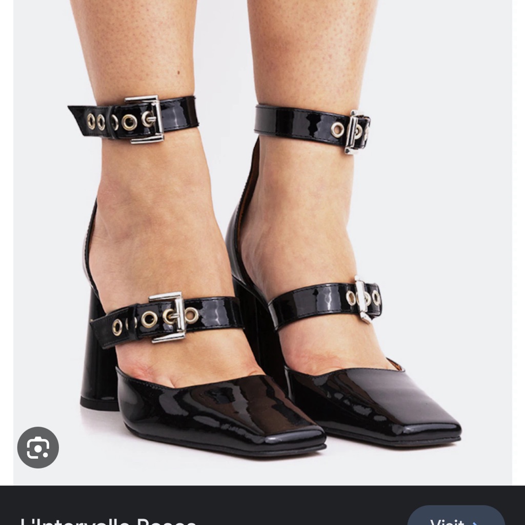 L’intervalle Stunning Patent Heels